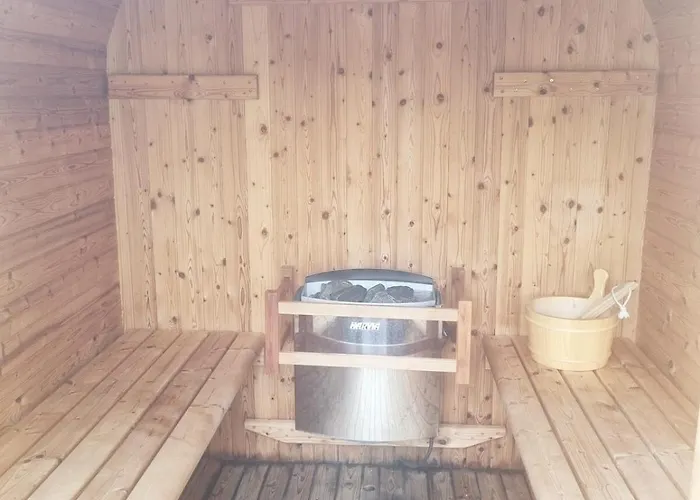 Redwoods Oasis With Private Pool Sauna And